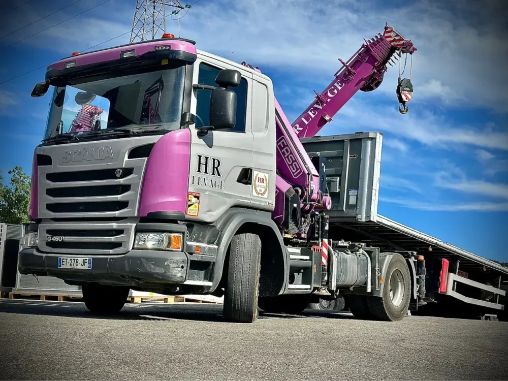 camion-bras-transport-industriel-cote-d-azur-hr-levage (5)